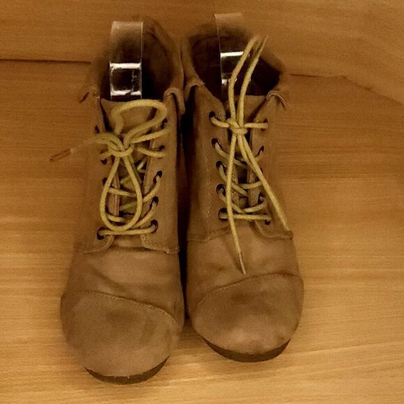 Call It Spring Tan Lace Up Faux Suede Wedge Boots 7 - Picture 2 of 8